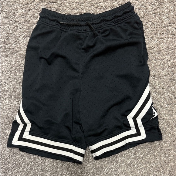 Jordan Other - NWOT Boys Jordan Air Diamond Shorts Black Size YLG